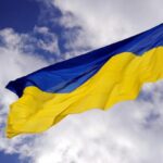 Фото до матеріалу: Дніпрянин обікрав 84-річну бабусю: чоловік втік з ноутбуком, але полиція його зупинила