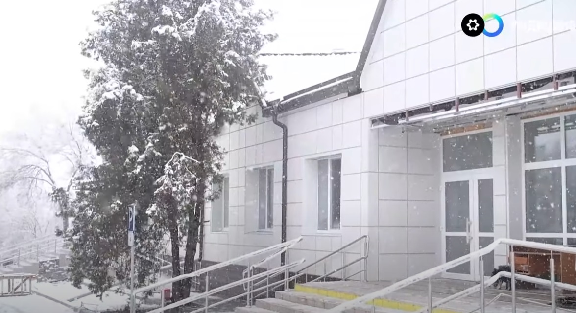 Фото до матеріалу: Поліція розслідує можливе привласнення коштів на ремонті укриття амбулаторії під Кривим Рогом
