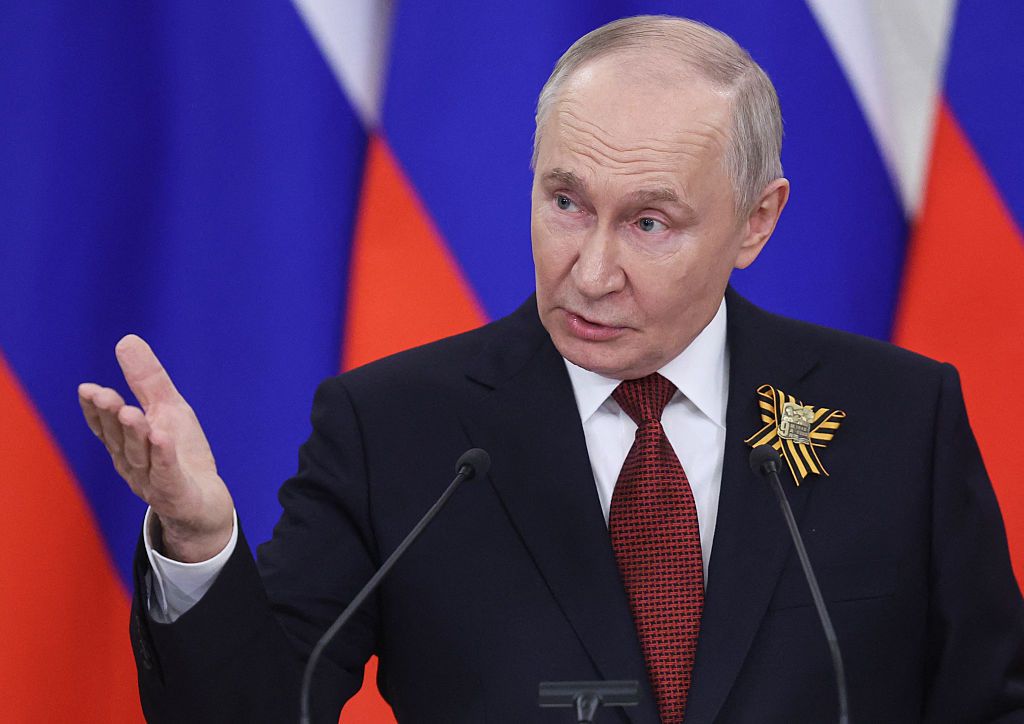 Фото до матеріалу: Путін змінив формат переговорів: пропонує зустріч у третій країні