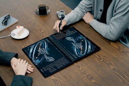 Фото до матеріалу: ROG Zephyrus Duo з двома екранами вже в Україні: старт продажів та ключові можливості
