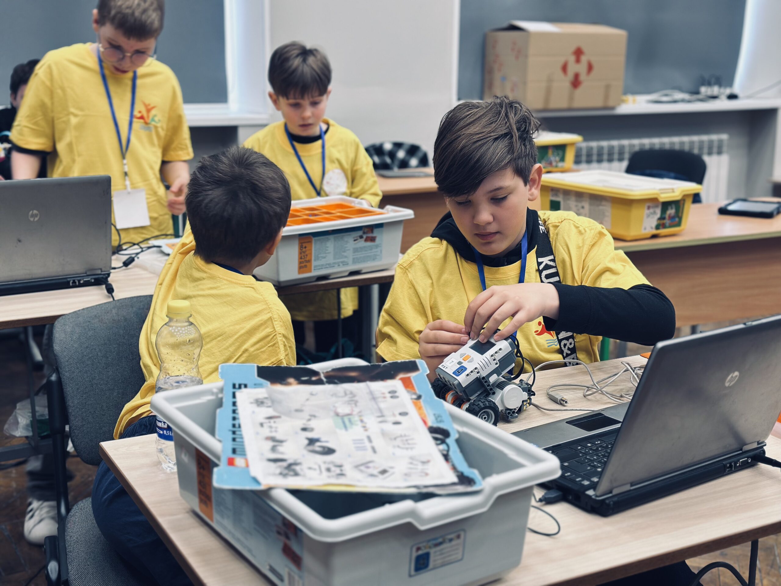Фото до матеріалу: Вінницькі школярі та студенти змагалися на VII фестивалі робототехніки «Vinnytsia RoboCamp – 2026»
