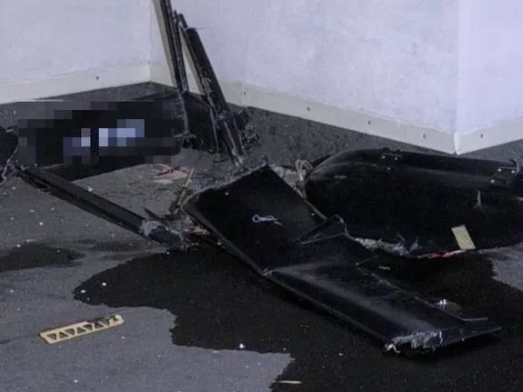 Фото до матеріалу: У центрі Кишинева на даху будинку знайшли пошкоджений дрон