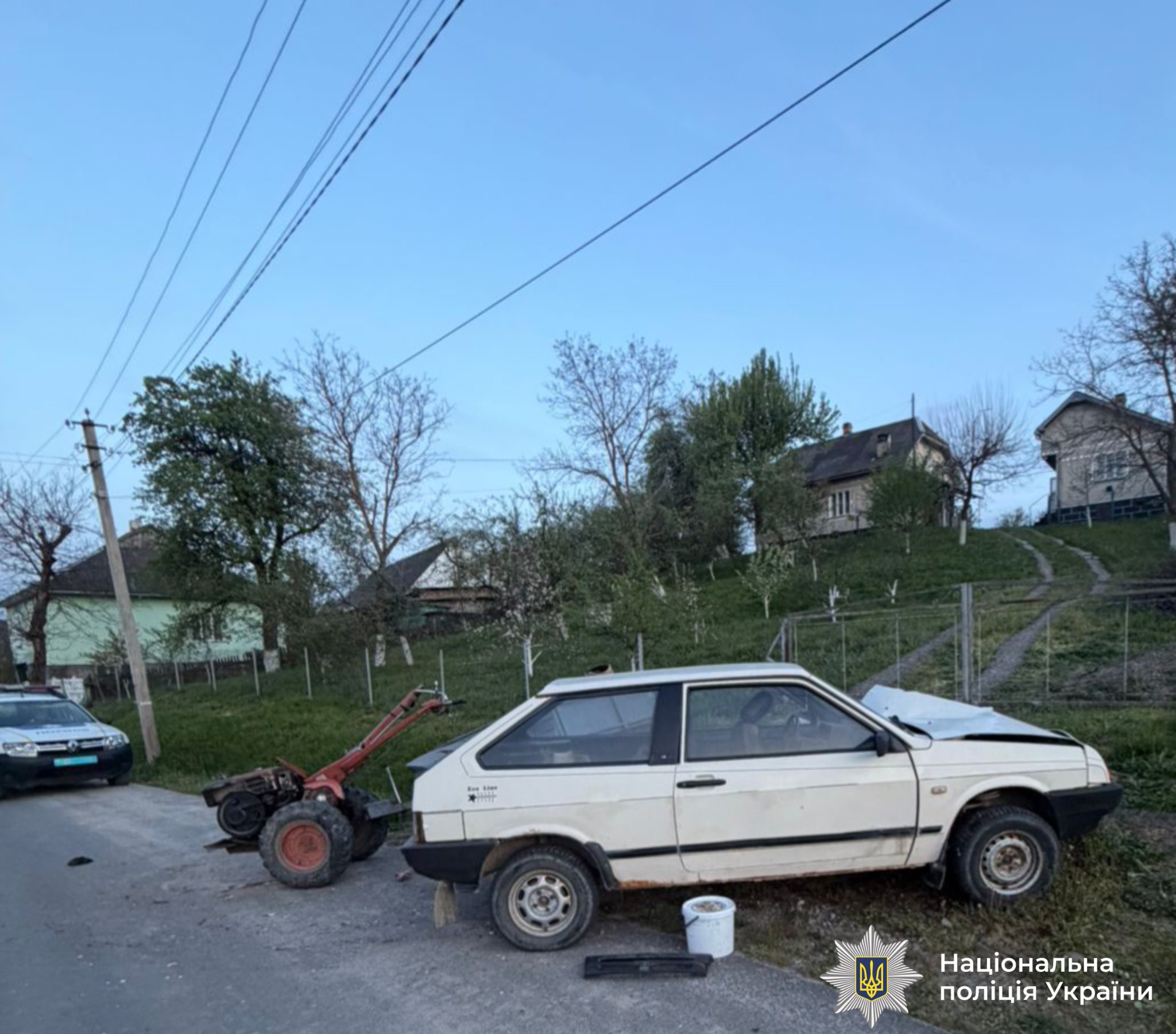 Фото до матеріалу: ДТП на Калущині: водій ВАЗ зіткнувся з мотоблоком, постраждав пенсіонер