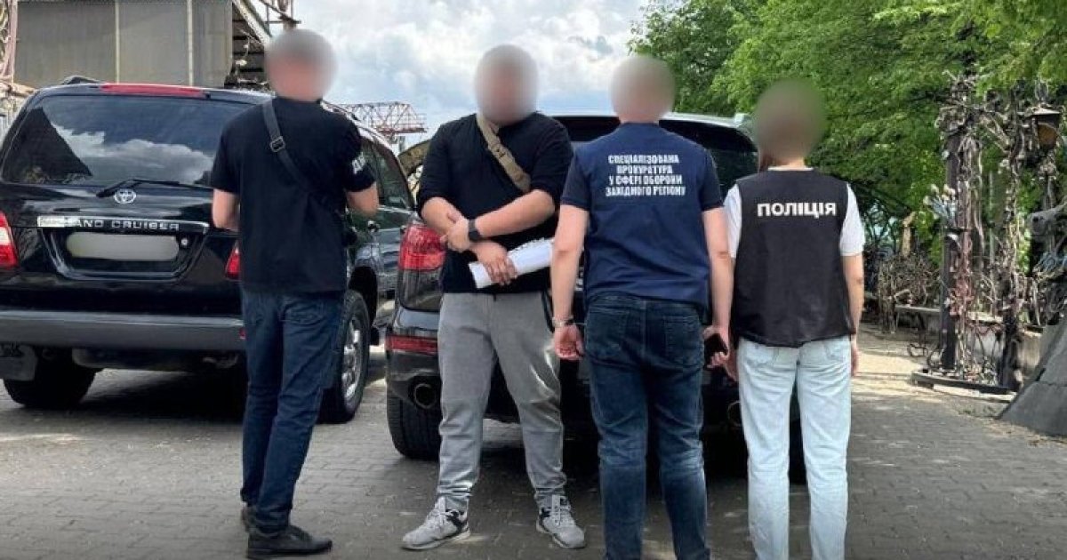 Фото до матеріалу: СЗЧ за 15 тисяч доларів: затримали організаторів масової дезертирської хвилі