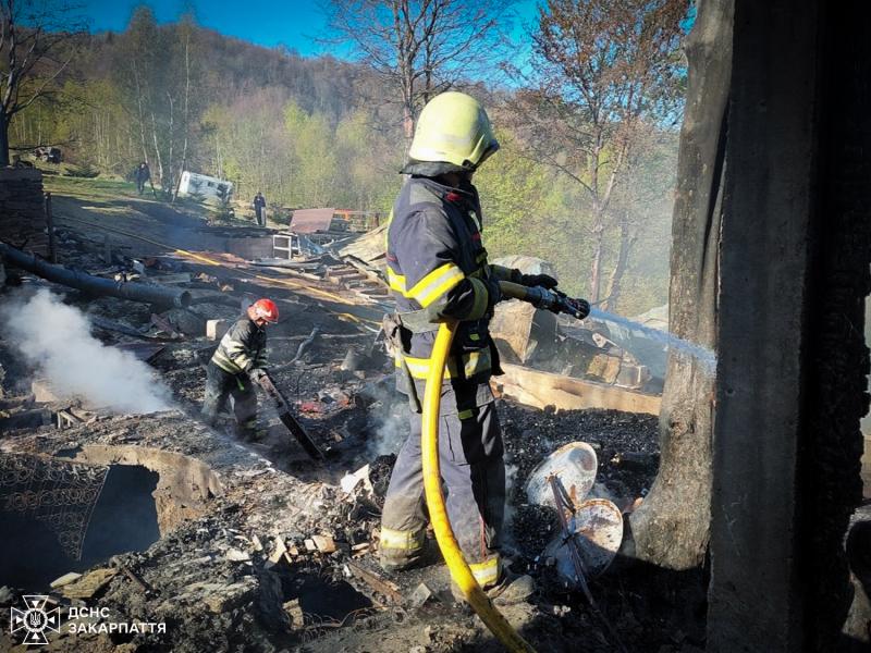 Фото до матеріалу: На гірськолижному курорті Красія сталася масштабна пожежа