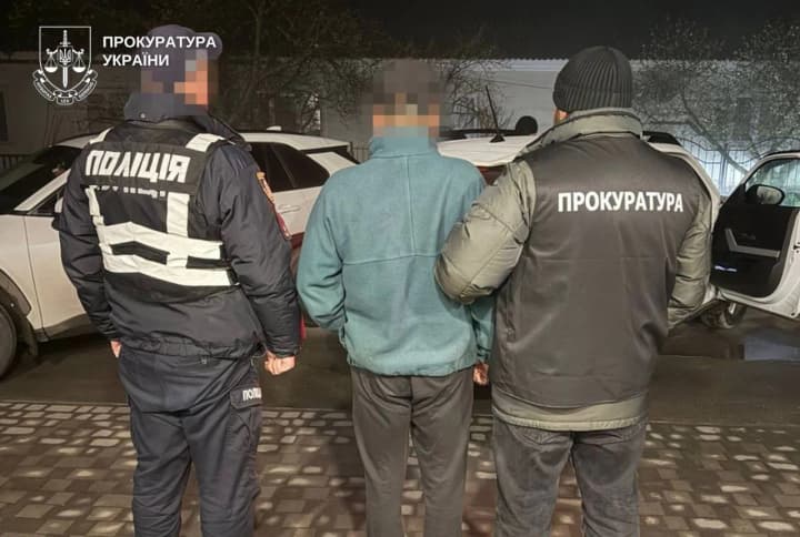 Фото до матеріалу: На Хмельниччині заарештували чоловіка за сексуальне насильство над 11-річною падчеркою