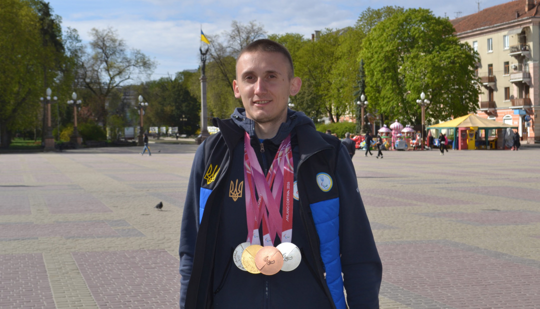 Фото до матеріалу: Тернополянин Тарас Радь здобув чотири медалі на Паралімпіаді в Італії
