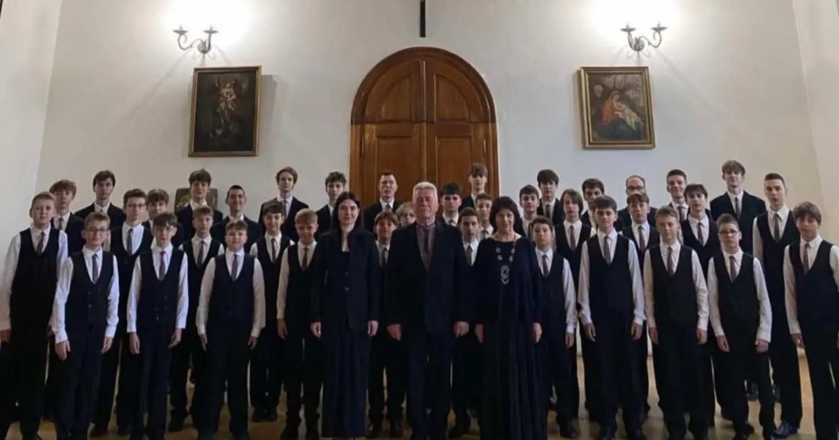 Фото до матеріалу: Хор хлопчиків Мукачева успішно завершив концертне турне в Чехії