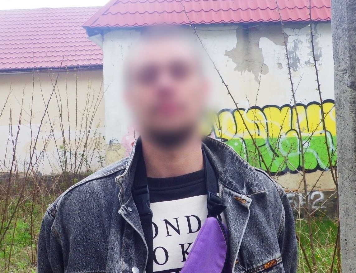 Фото до матеріалу: У Києві поліцейські оголосили про підозру чоловіку, який напідпитку ходив вулицею з пістолетом
