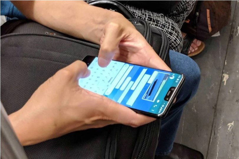 Фото до матеріалу: У мережі з'явилися перші фото чорного Google Pixel 3 XL: характеристики та дати виходу