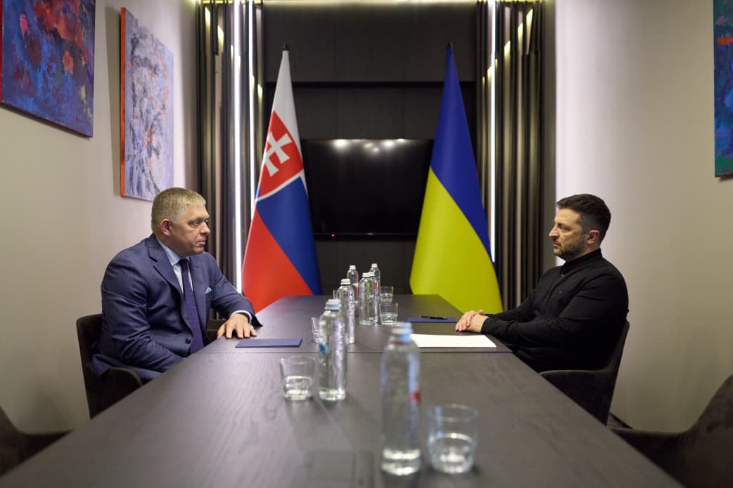 Фото до матеріалу: Зеленський після розмови з Фіцо каже, що Словаччина підтримує членство України в ЄС
