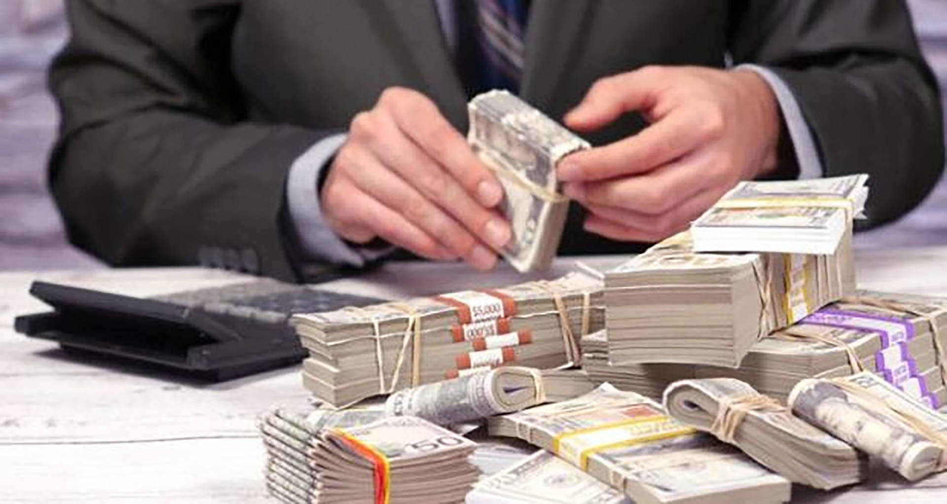 Фото до матеріалу: Мільйонери Черкащини внесли 35 мільйонів у держбюджет