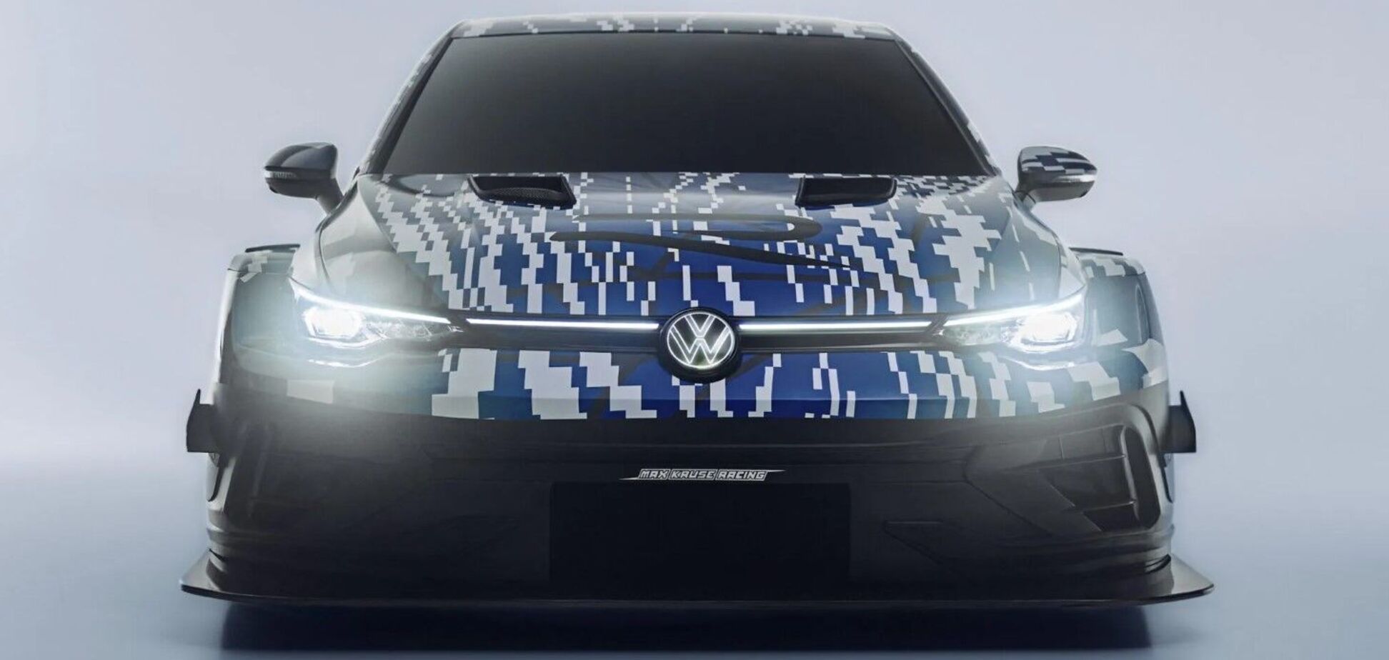 Фото до матеріалу: Відкритий Volkswagen Golf R 24H: потужний гоночний хетчбек для Нюрбургринга
