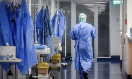 Фото до матеріалу: У Нікополі обстріляли супермаркет і п'ять будинків: є руйнування
