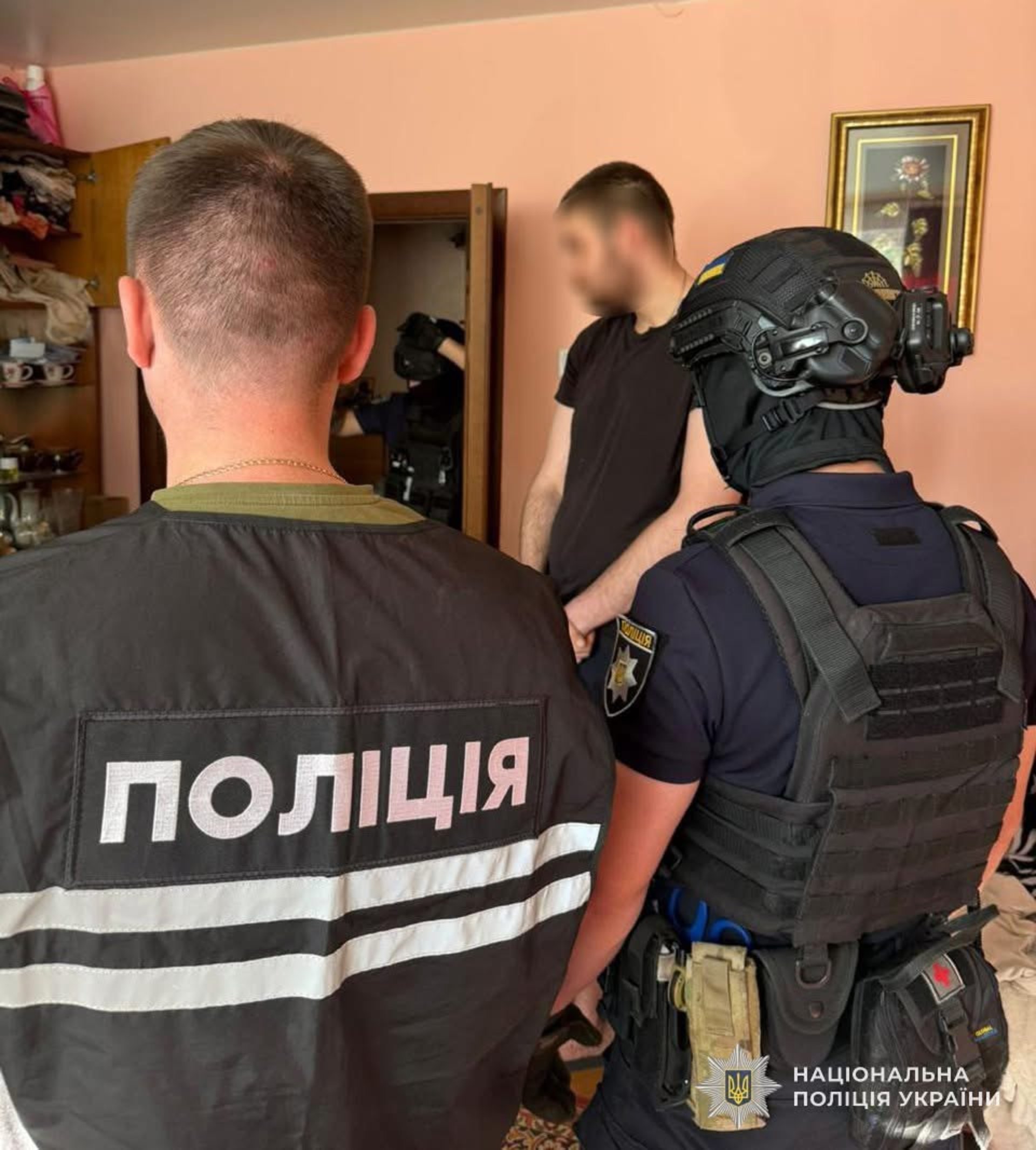 Фото до матеріалу: У Львові затримали наркоторговця: 28-річний львів'янин продавав канабіс особисто