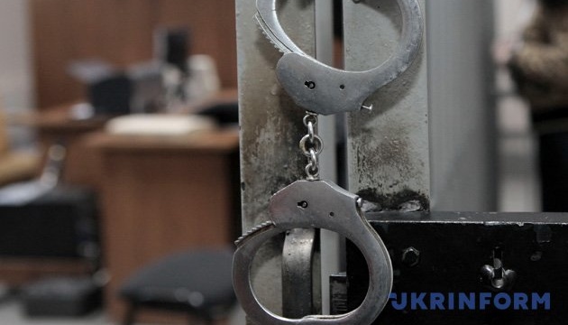 Фото до матеріалу: У Львові на вулиці Кавалерідзе чоловік взяв у заручниці 13-річну дівчинку