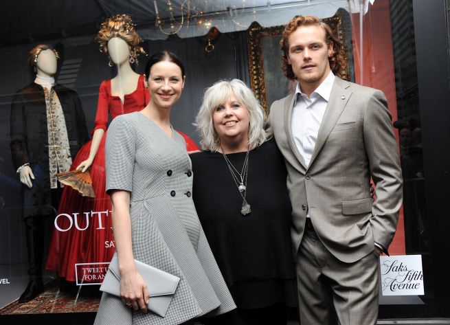 Фото до матеріалу: Ручна робота і місяці на створення: як створювали костюми для серіалу «Чужоземка»