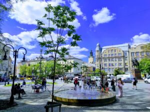 Фото до матеріалу: У Львові під час війни продовжують знищувати малий бізнес
