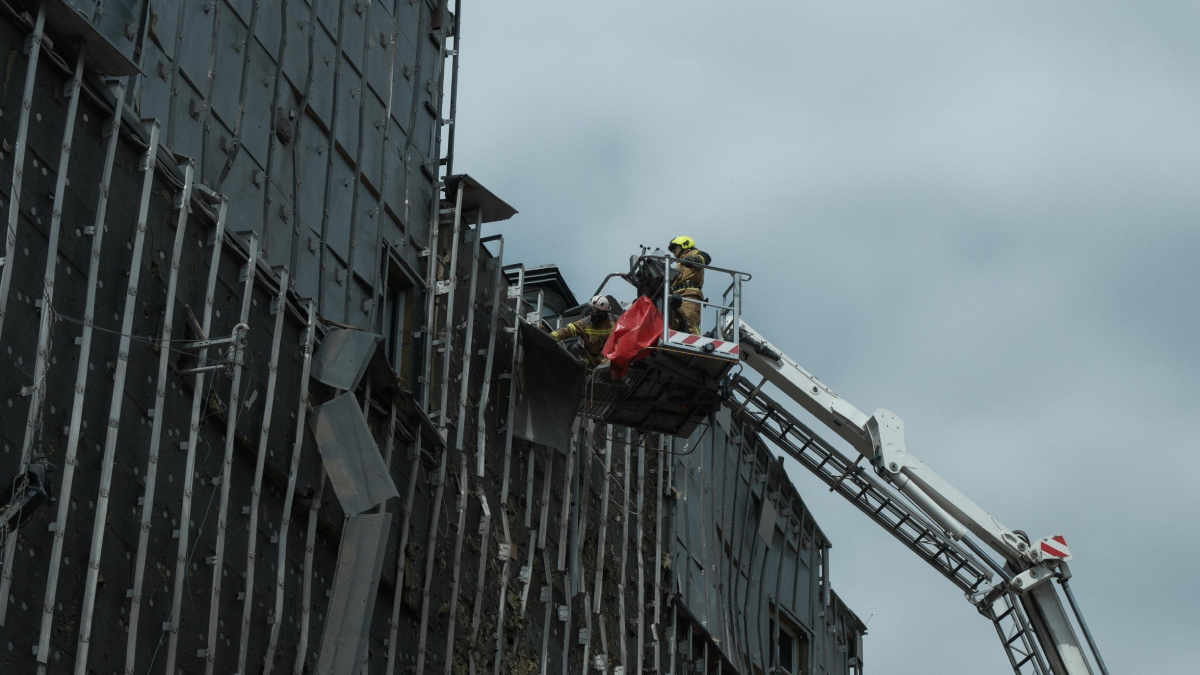Фото до матеріалу: Київ: Росіяни масовано атакували столицю, семеро загиблих, 40 постраждалих