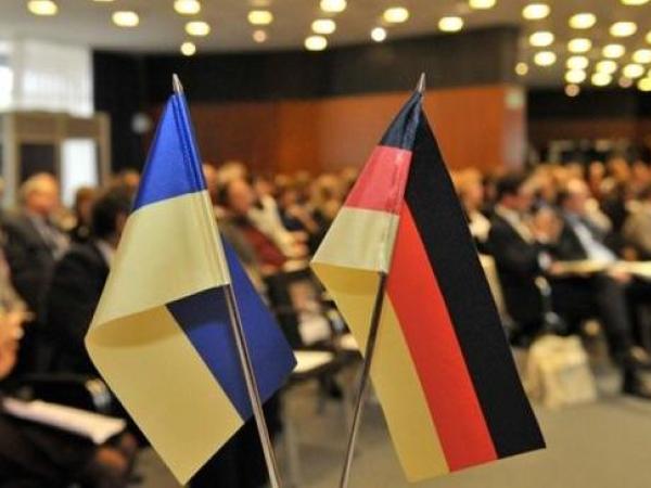 Фото до матеріалу: Кропивницький обмінявся досвідом з німецьким Крефельдом на конференції «Разом за Європу»