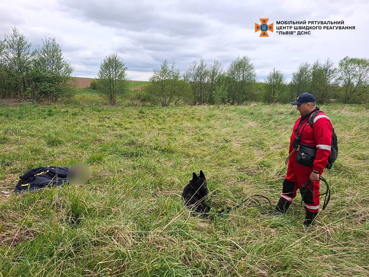 Фото до матеріалу: Службовий пес Чіко знайшов зниклу на Львівщині жінку після дев'яти днів пошуків