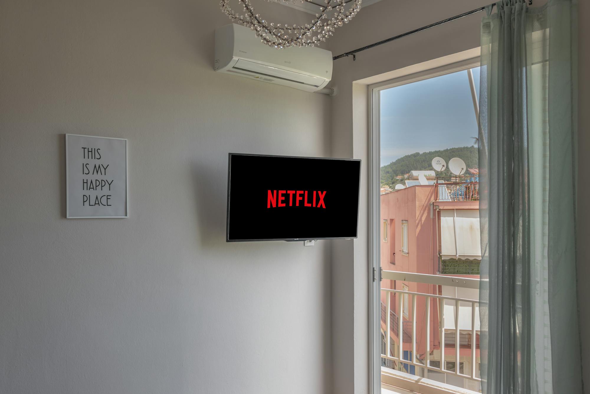Фото до матеріалу: Netflix: рекламний тариф охопив 250 мільйонів глядачів у світі
