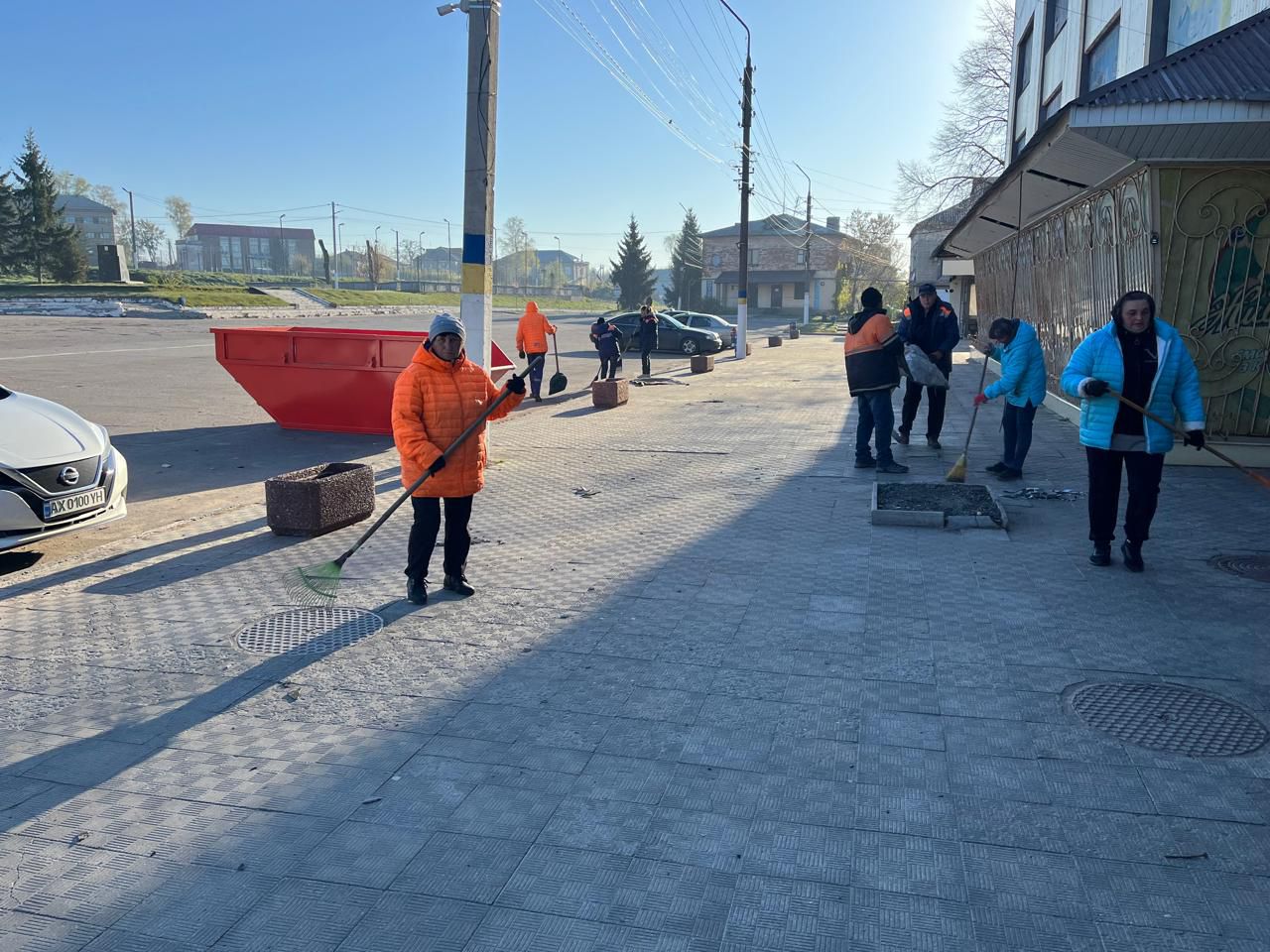 Фото до матеріалу: Міська рада Богодухова тимчасово релокована через пошкодження будівлі під час обстрілів