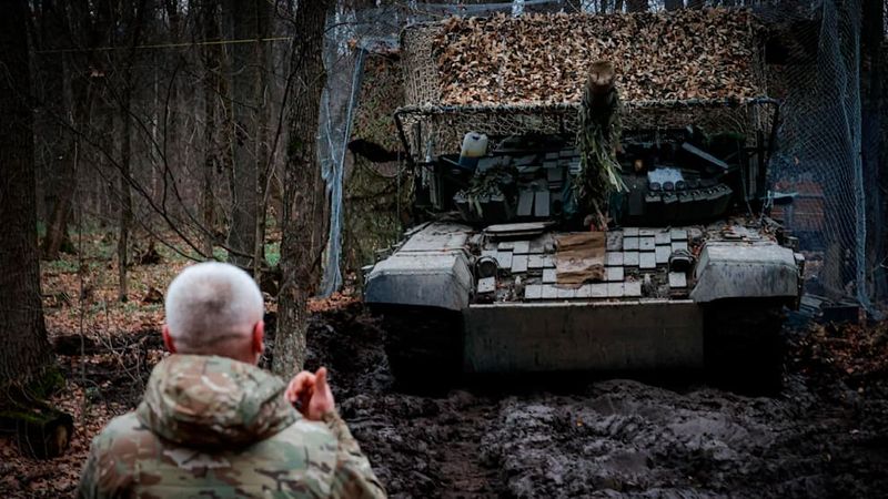 Фото до матеріалу: Російські війська втрачають позиції на Донбасі через дрони та бездоріжжя