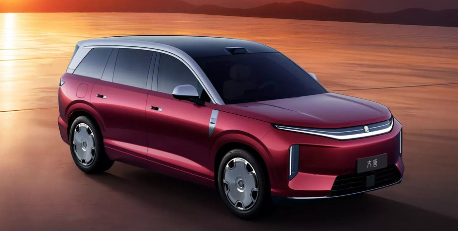 Фото до матеріалу: BYD Great Tang зібрав 100 тисяч замовлень за два тижні