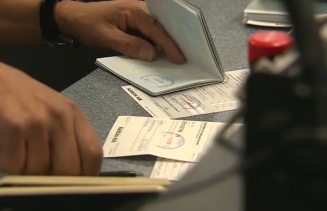 Фото до матеріалу: США планують суворі перевірки соцмереж для туристів: що це означає для мандрівників