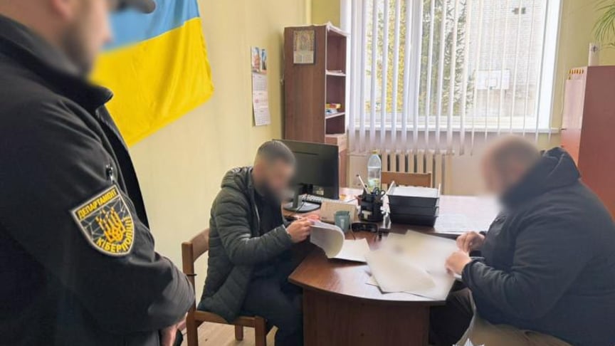 Фото до матеріалу: На Хмельниччині судитимуть керівника благодійного фонду, який нібито збирав донати на ЗСУ, а витрачав на «власні потреби»