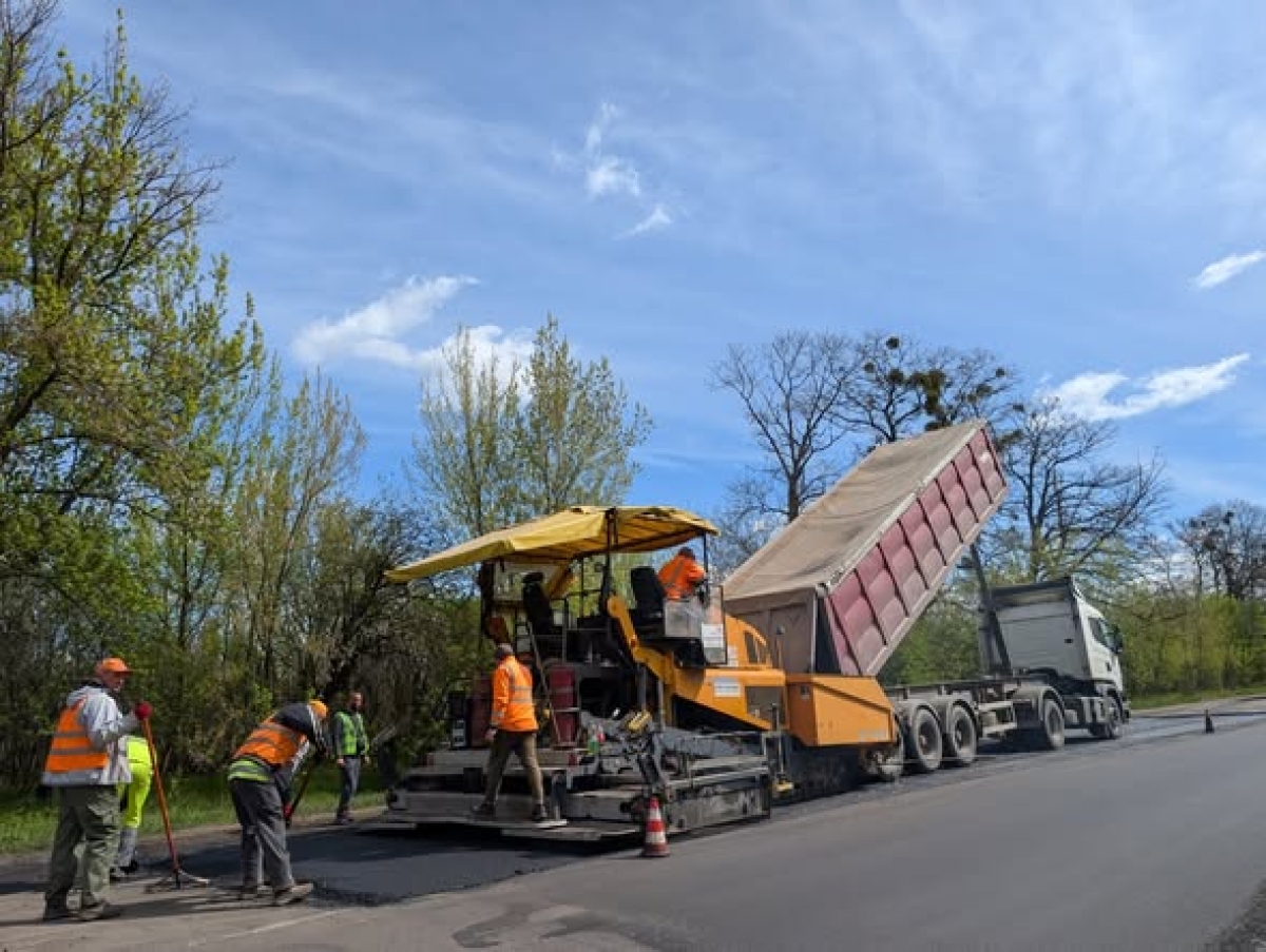 Фото до матеріалу: Дорожники Волині відновили 63 тис. м² покриття на ключових трасах