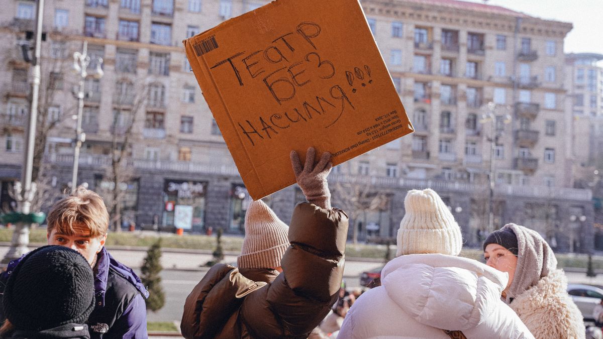 Фото до матеріалу: Художнього керівника Молодого театру в Києві відсторонили від посади через звинувачення у харасменті