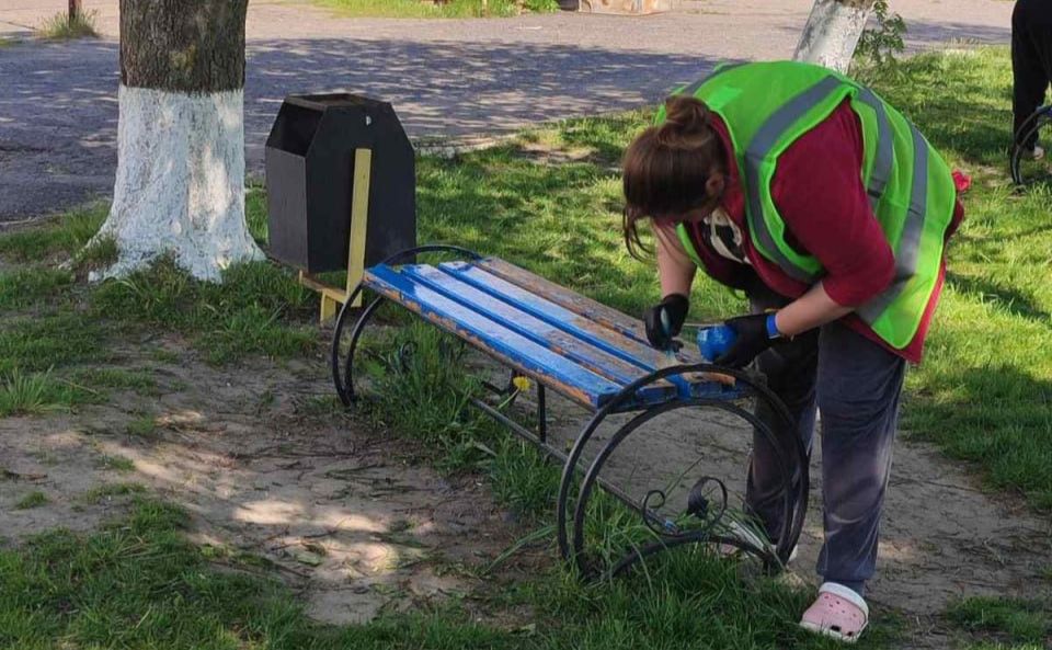 Фото до матеріалу: КП «Покровський комунгосп» дбає про благоустрій
