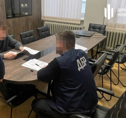 Фото до матеріалу: Чоловік підпалив авто колишній дружині в Дрогобичі: затримали зловмисника