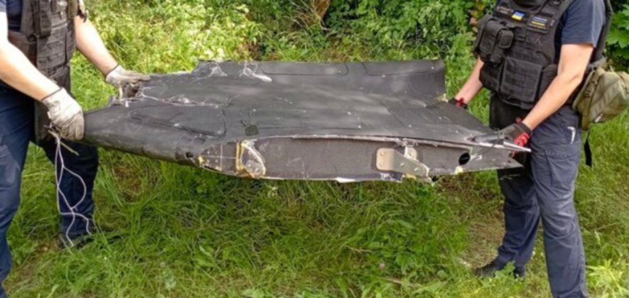 Фото до матеріалу: У Києві виявили наслідки дронової атаки та влучання ракет: вибухи в Солом'янському та Оболонському районах