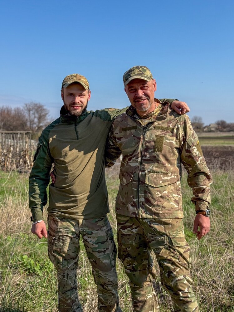 Фото до матеріалу: Батько і син у строї: історія служби Олександра та Андрія у 120-й бригаді ТрО