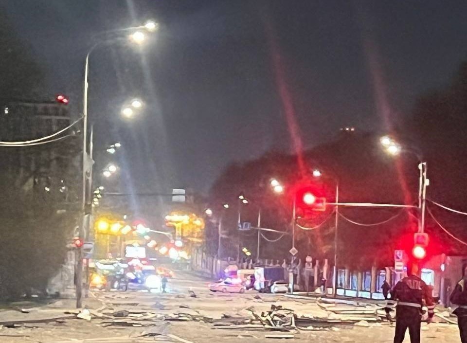 Фото до матеріалу: Атака дронів на Москву перед парадом: вибухи біля Кремля та закриття аеропортів