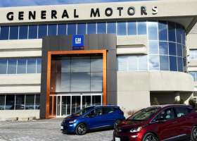 Фото до матеріалу: Mercedes-Benz скоротив EBIT у першому кварталі на 16,8%
