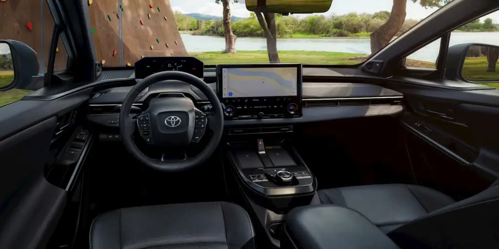Фото до матеріалу: Електрокросовер Toyota bZ може проїжджати без підзарядки більше, ніж обіцяє виробник