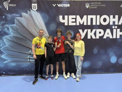 Фото до матеріалу: Владислав Кунін став абсолютним чемпіоном України з бадмінтону U-19