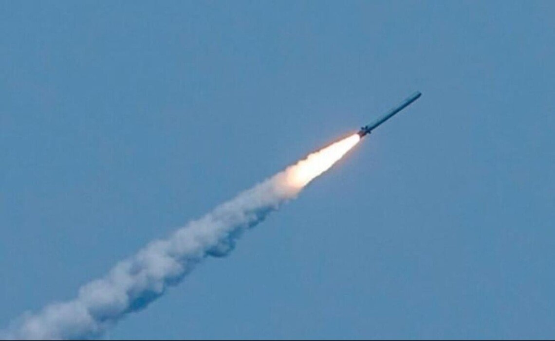Фото до матеріалу: Чотири ракети і 32 ворожі дрони збили на Черкащині