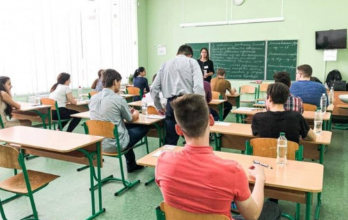 Фото до матеріалу: У Львові звільнили вчительку, яка цькувала сина військового