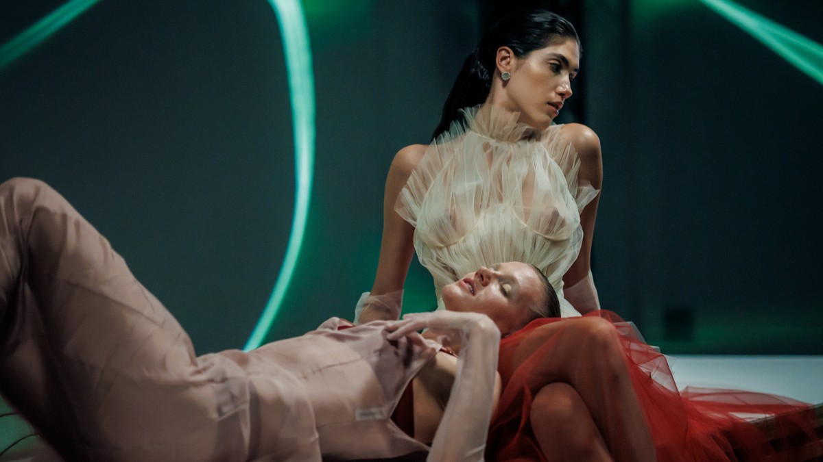 Фото до матеріалу: Четвертий день Ukrainian Fashion Week SS26: екоколекції, перформанс Poustovit та військові на подіумі