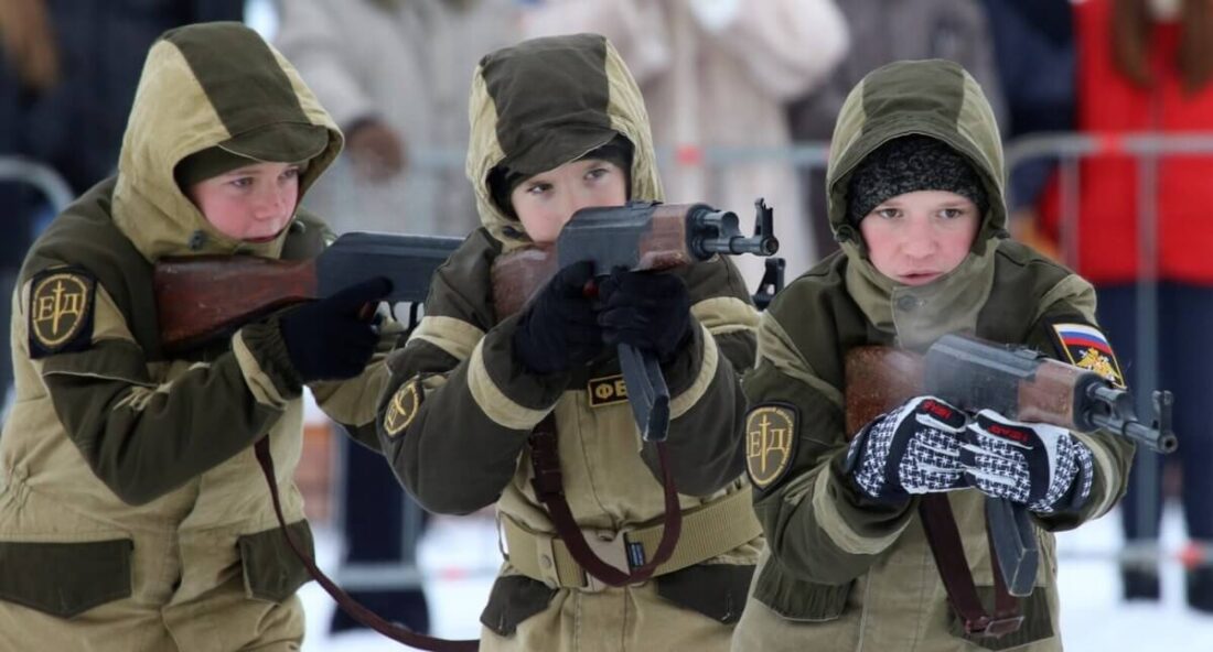 Фото до матеріалу: Російська пропаганда створює дивні фейки про дітей в Україні: що насправді відбувається?