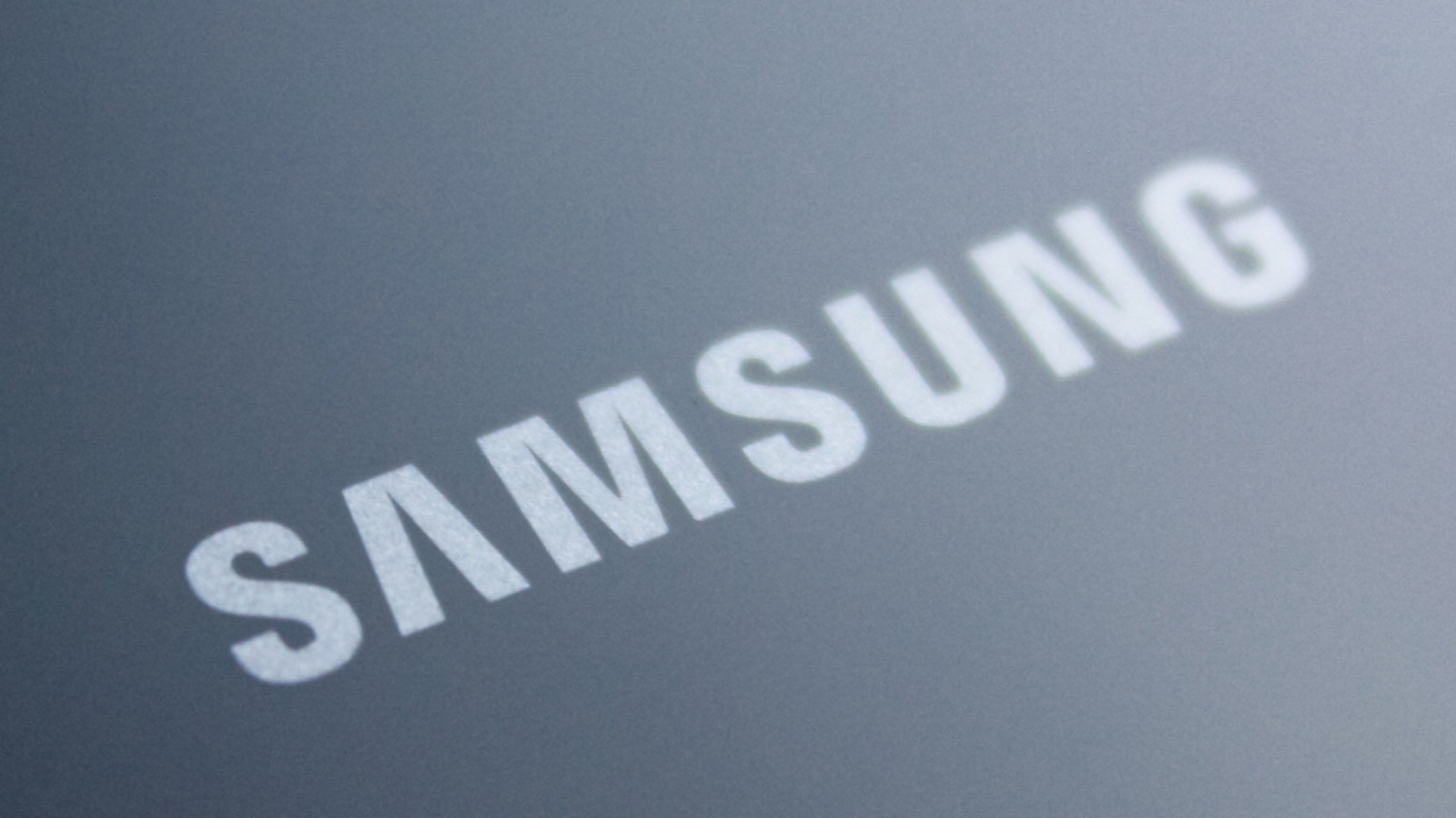 Фото до матеріалу: Як Samsung SH-100 започаткував історію корейського гіганта на ринку мобільних телефонів