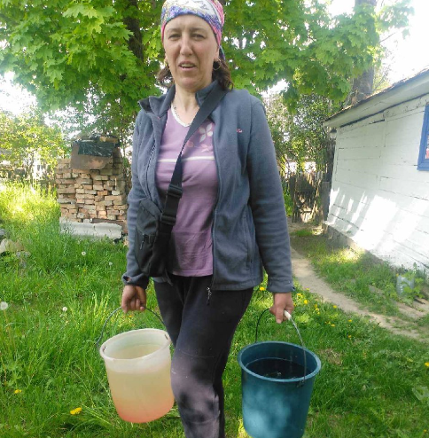 Фото до матеріалу: Соціальні працівники Корецької громади: від закупівлі продуктів до моральної підтримки