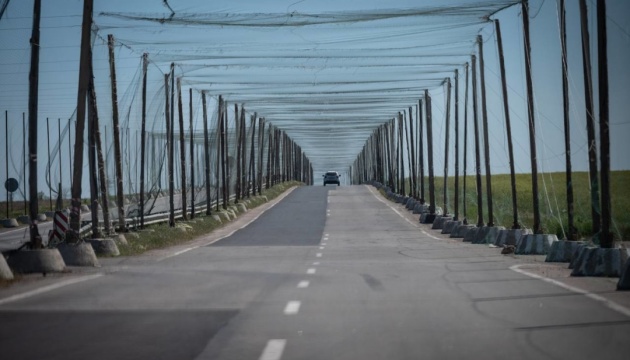 Фото до матеріалу: Уряд виділив 96 мільйонів гривень на антидронові укріплення в Херсоні