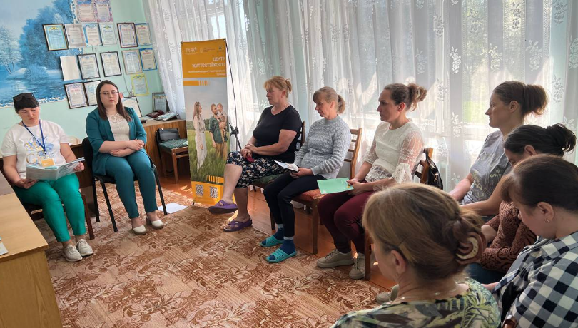 Фото до матеріалу: Жительки Щекичинського старостату почали курс «Самодопомога плюс»