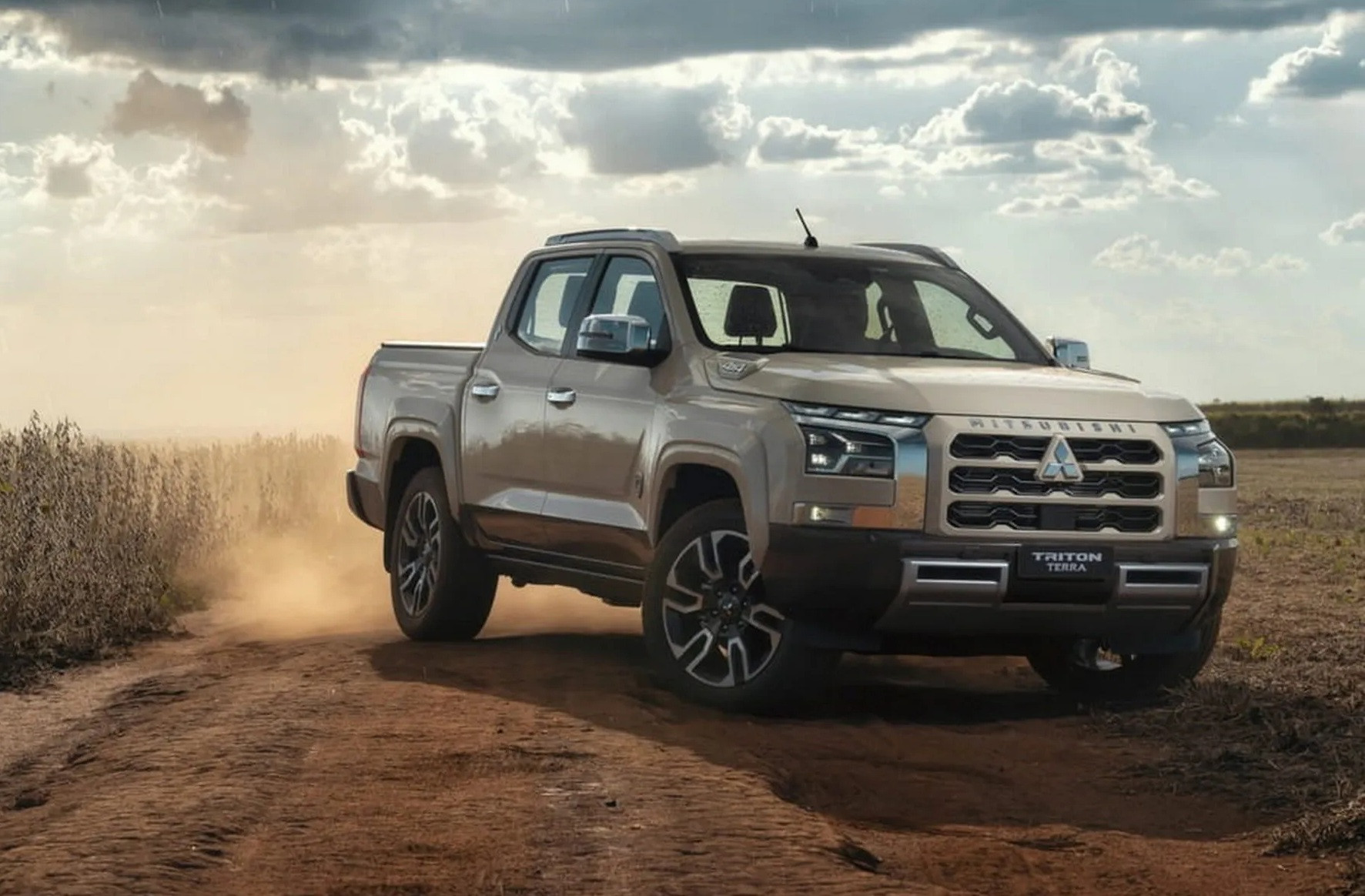 Фото до матеріалу: Mitsubishi випустила розкішний пікап для фермерів